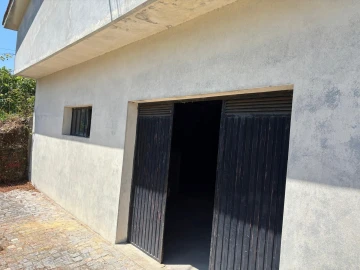 Moradia T2 para Venda em Aboadela, Sanche e Várzea