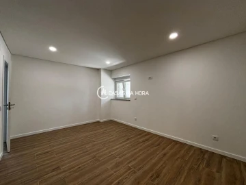 Apartamento T2 para Arrendamento em Viseu