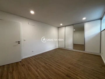 Apartamento T2 para Arrendamento em Viseu