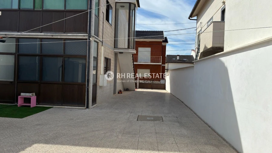 Moradia T4 para Venda em São Pedro Foto 17