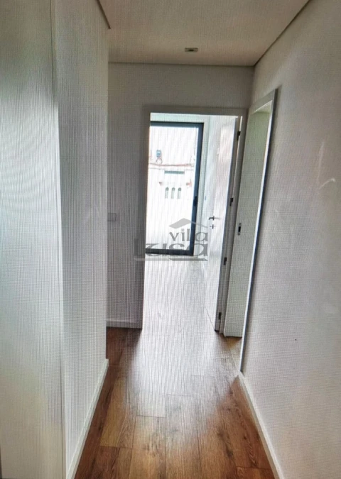 Apartamento T2 para Arrendamento em Paranhos
