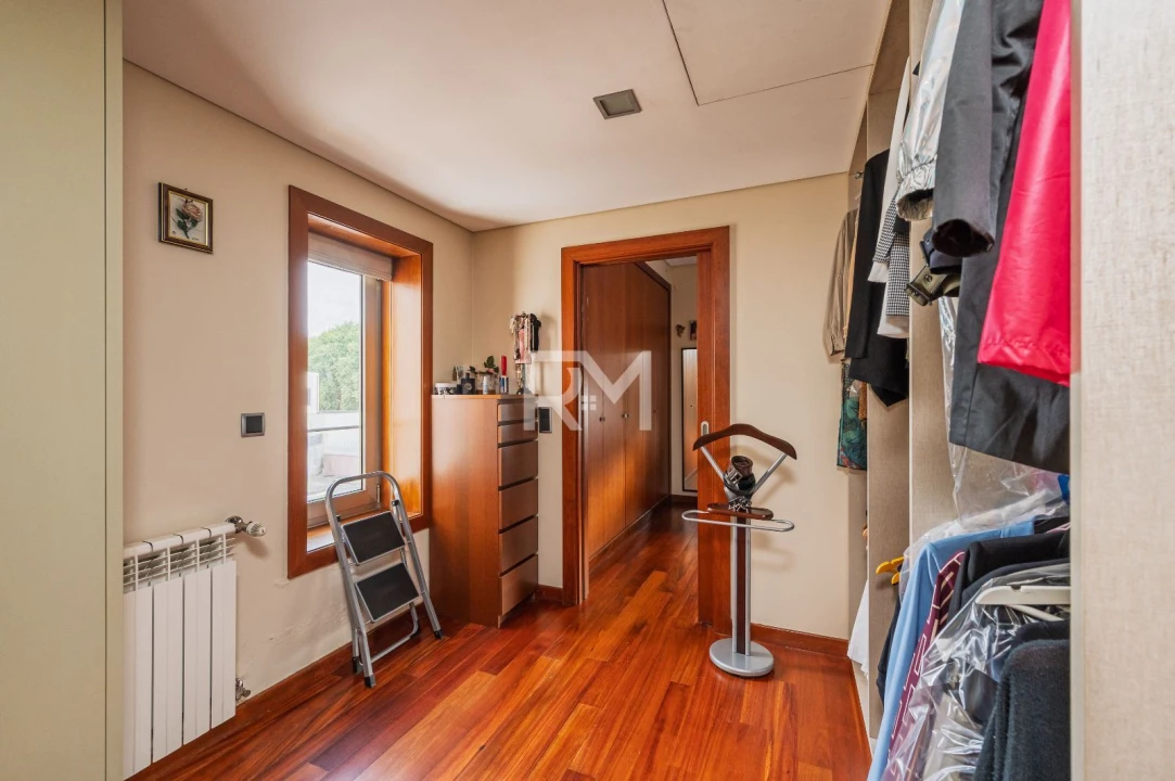Moradia T4 para Venda em Valongo Foto 16