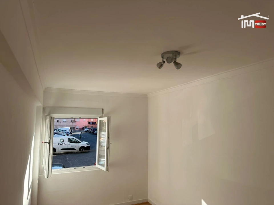 Apartamento T2 para Venda em Alcochete Foto 13