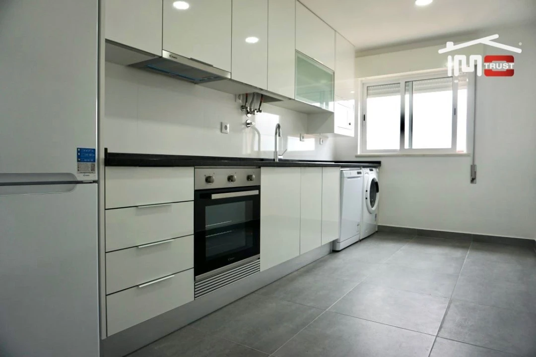 Apartamento T2 para Venda em Alcochete Foto 2