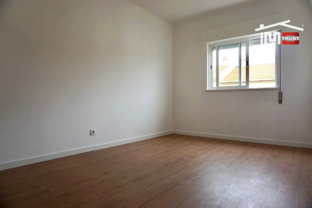 Apartamento T2 para Venda em Alcochete Foto 8