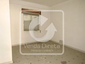 Apartamento T1 para Venda em Baixa da Banheira e Vale da Amoreira