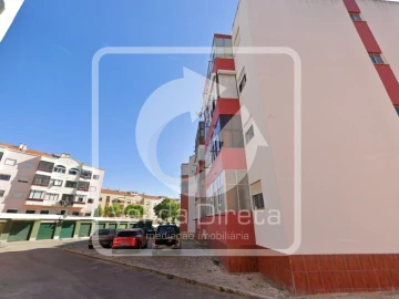 Apartamento T1 para Venda em Baixa da Banheira e Vale da Amoreira