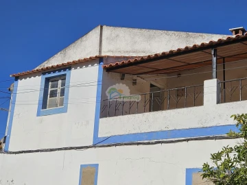 Moradia T5 para Venda em Mourão