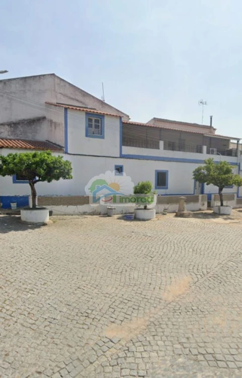 Moradia T5 para Venda em Mourão