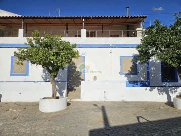 Moradia T5 para Venda em Mourão