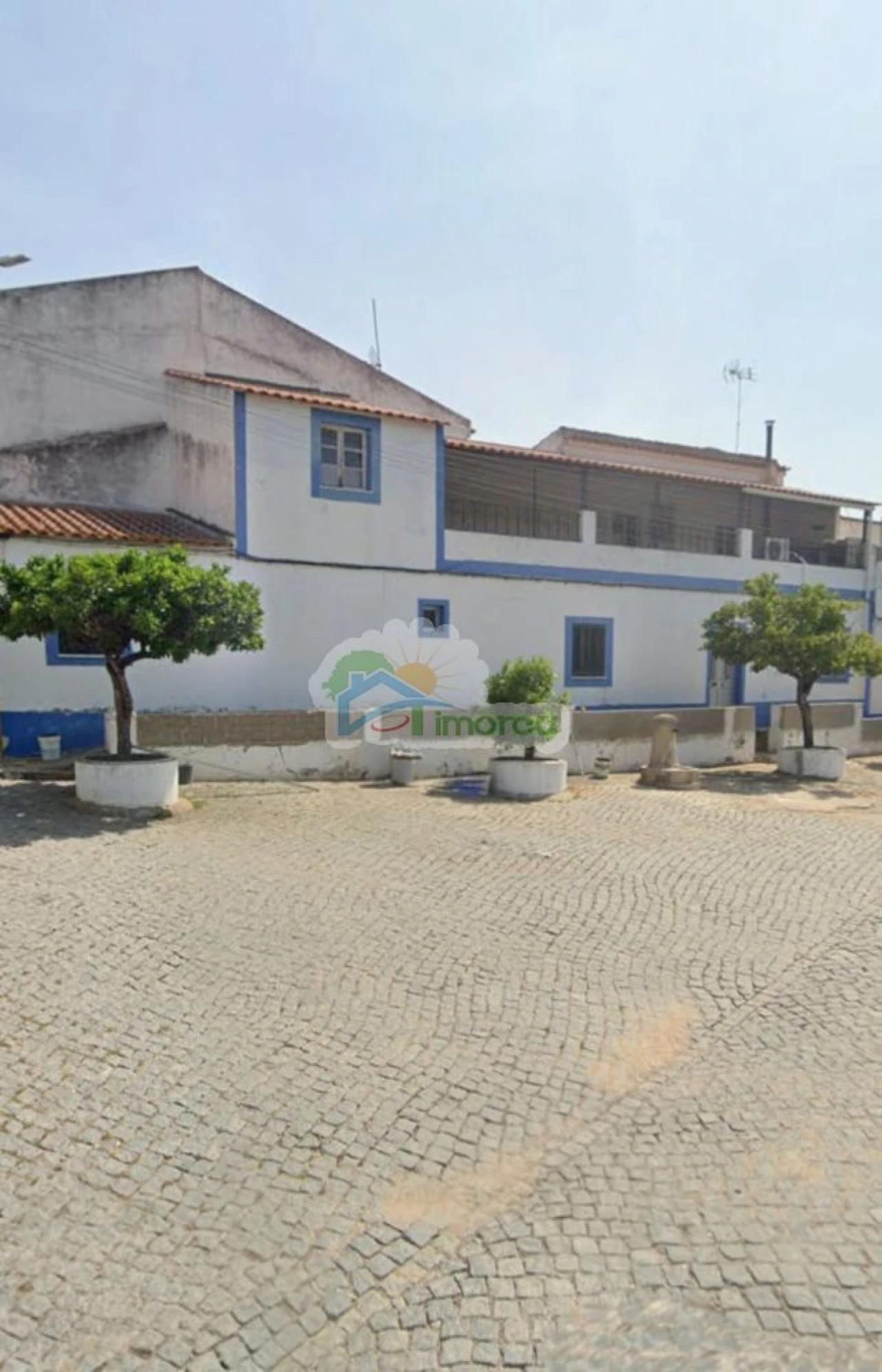 Moradia T5 para Venda em Mourão Foto 1