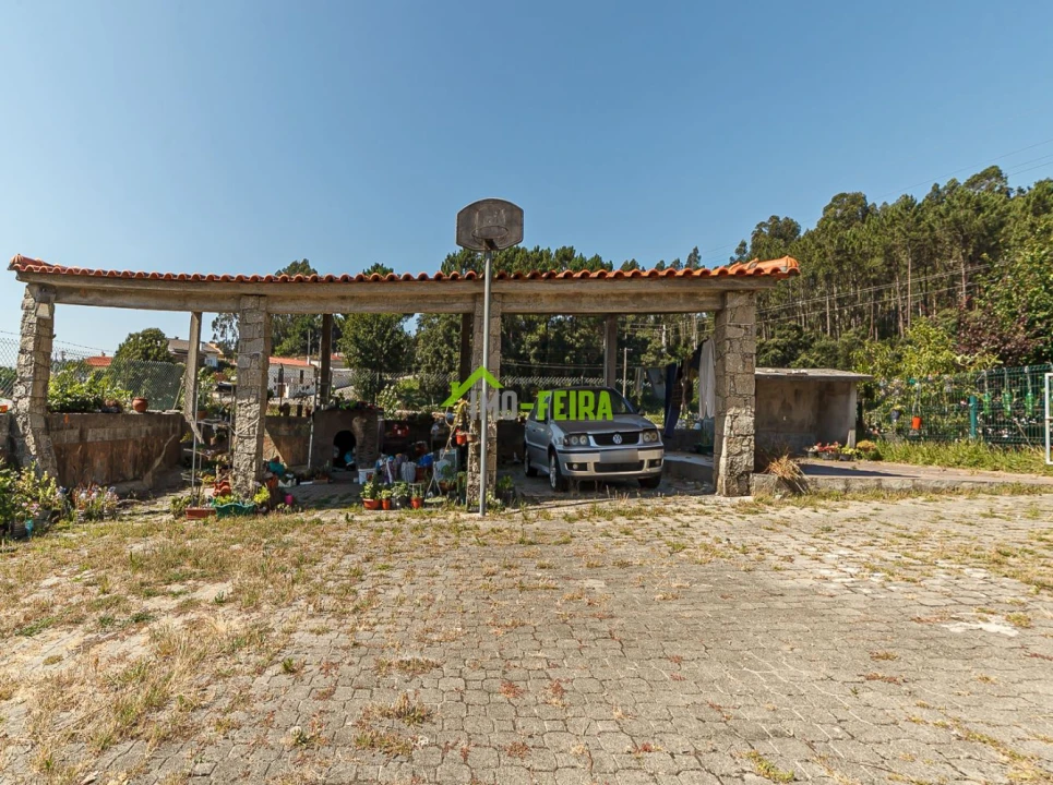 Apartamento T5 para Venda em Arrifana Foto 43