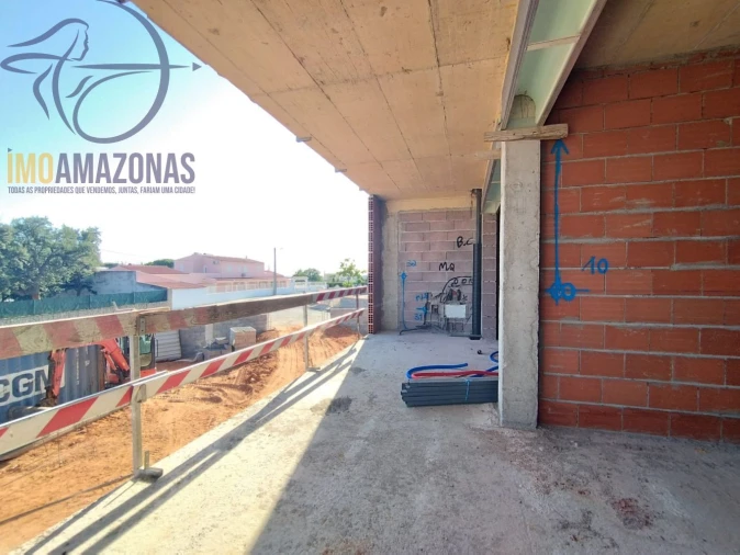 Apartamento T2 para Venda em Porches Foto 2