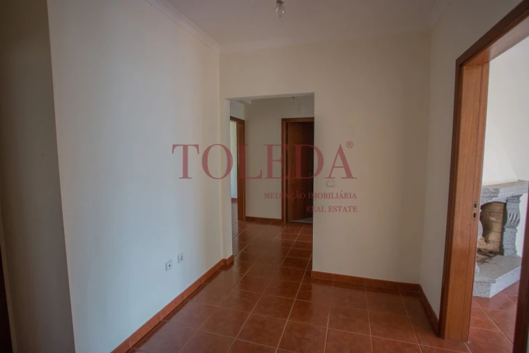 Apartamento T3 para Venda em Castro Daire Foto 34