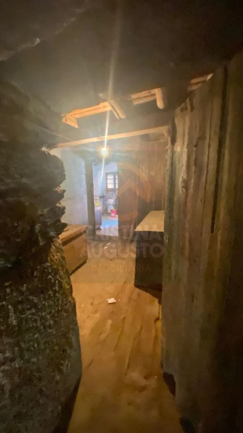 Moradia T2 para Venda em Freixial e Juncal do Campo