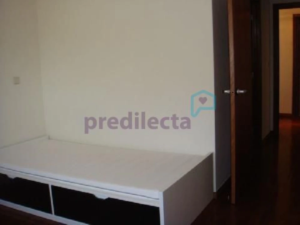 Apartamento T2 para Venda em Paranhos Foto 6
