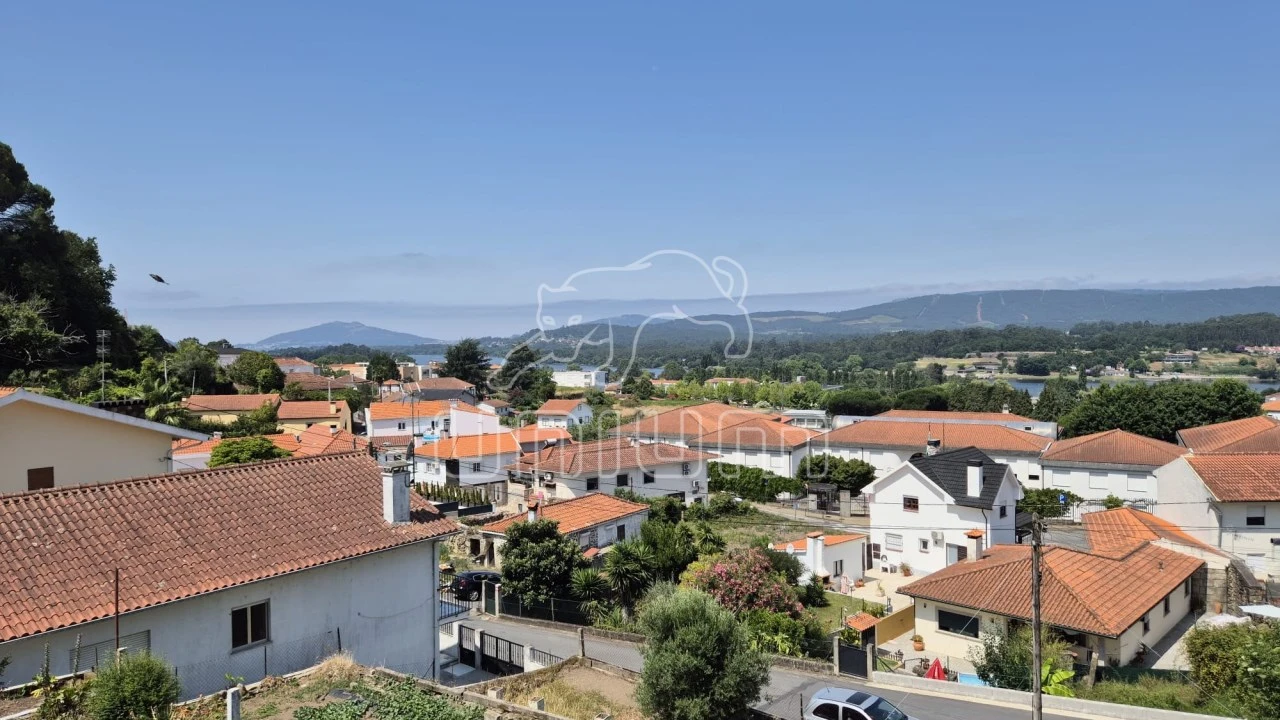 Moradia T4 para Venda em Vila Nova de Cerveira e Lovelhe Foto 12