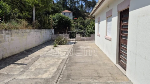 Moradia T4 para Venda em Vila Nova de Cerveira e Lovelhe