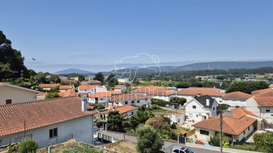 Moradia T4 para Venda em Vila Nova de Cerveira e Lovelhe Foto 12
