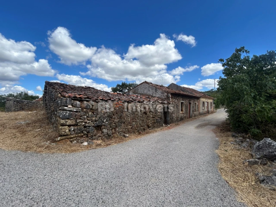 Quinta T4 para Venda em Além da Ribeira e Pedreira Foto 28