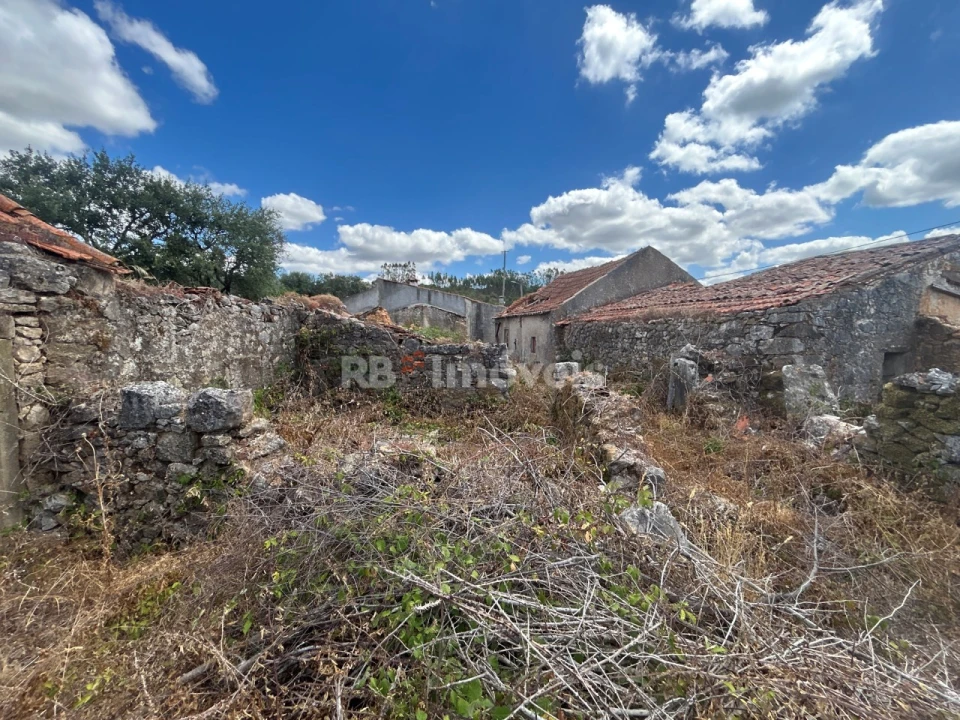Quinta T4 para Venda em Além da Ribeira e Pedreira Foto 30