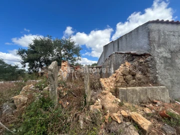 Quinta T4 para Venda em Além da Ribeira e Pedreira