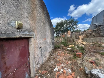 Quinta T4 para Venda em Além da Ribeira e Pedreira