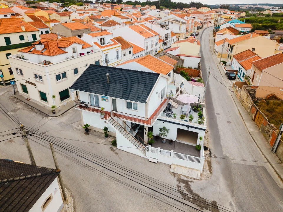 Moradia T4 para Venda em Ferrel Foto 1