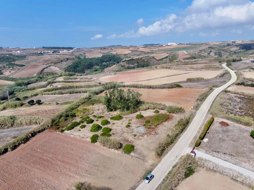 Terreno para Venda em Lourinhã e Atalaia Foto 8