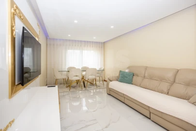 Apartamento T2 para Venda em Cacém e São Marcos