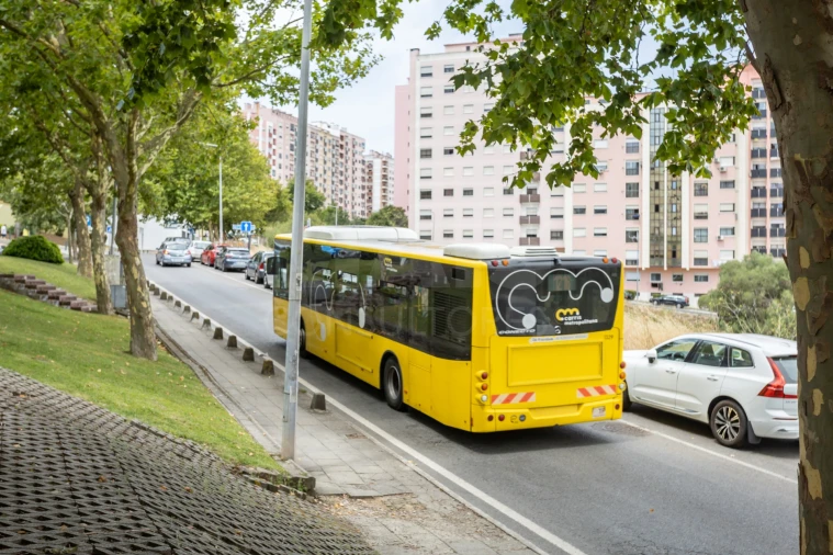 Apartamento T2 para Venda em Cacém e São Marcos Foto 10