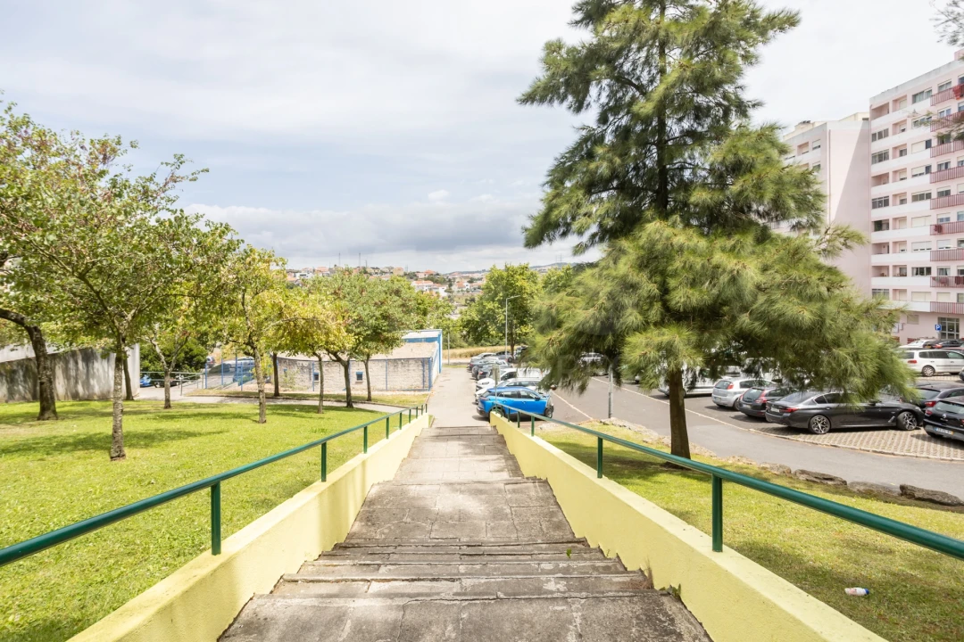 Apartamento T2 para Venda em Cacém e São Marcos Foto 11