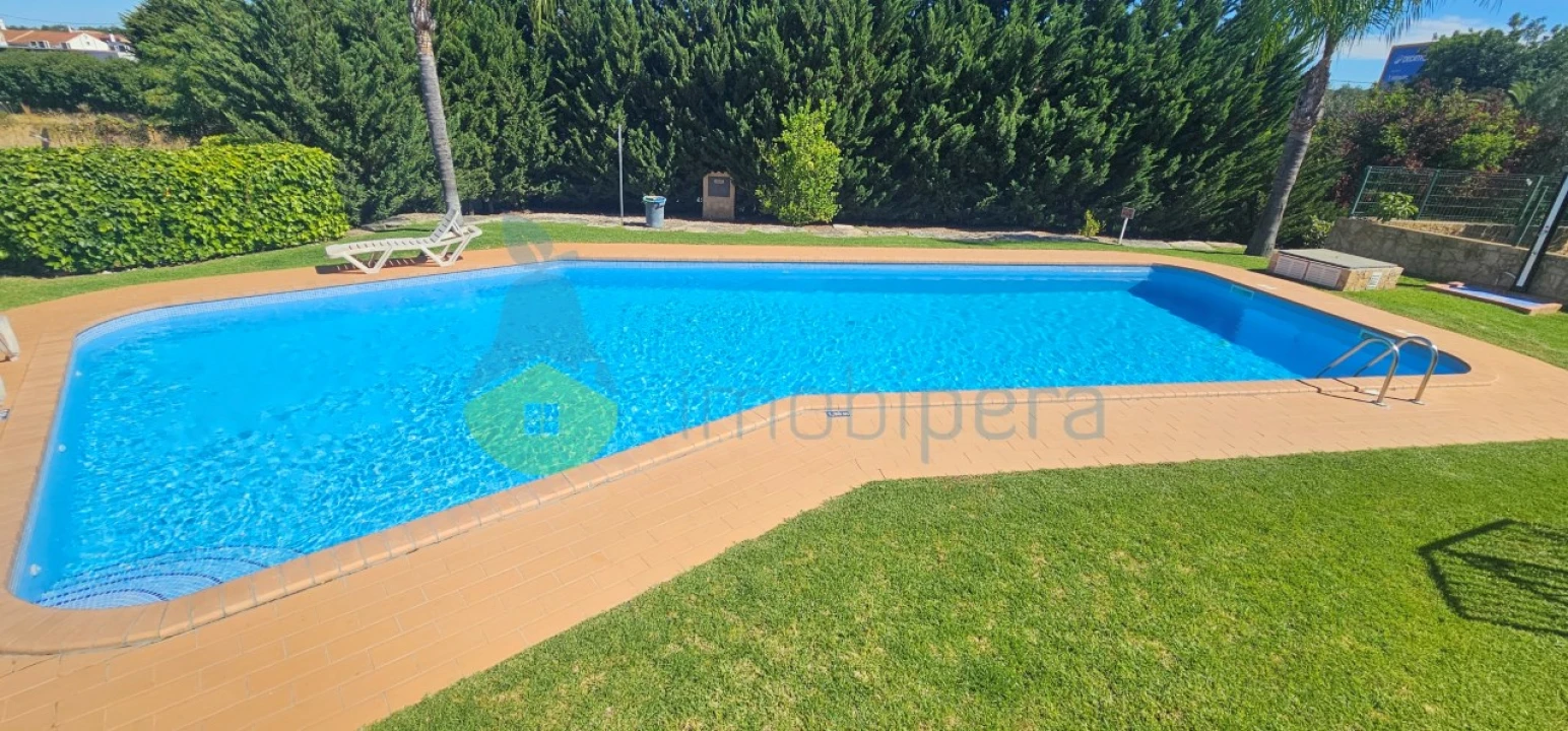 Moradia T2 para Venda em Guia Foto 35