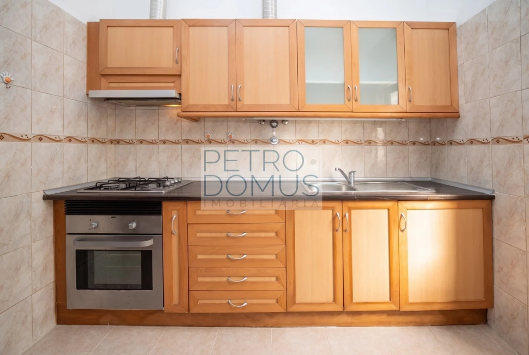 Apartamento T2 para Venda em Penha de França Foto 11