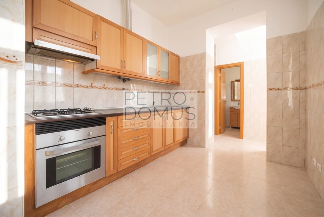 Apartamento T2 para Venda em Penha de França Foto 12