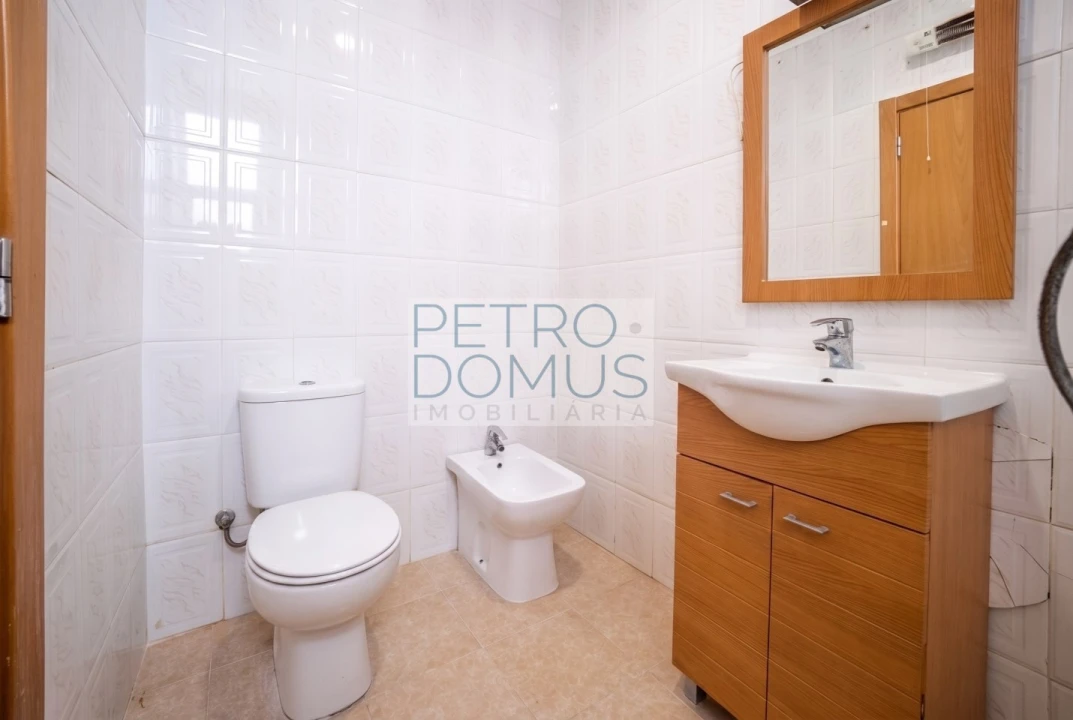 Apartamento T2 para Venda em Penha de França Foto 14