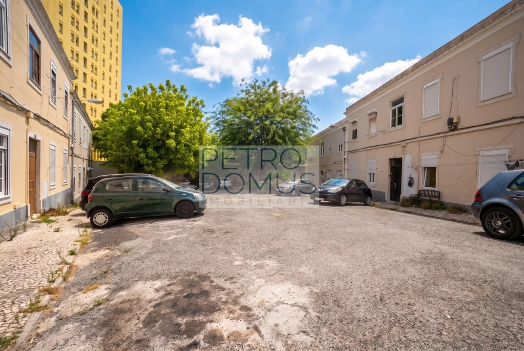 Apartamento T2 para Venda em Penha de França Foto 18