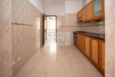 Apartamento T2 para Venda em Penha de França