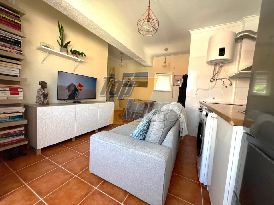Apartamento T1 para Venda em Caparica e Trafaria Foto 6