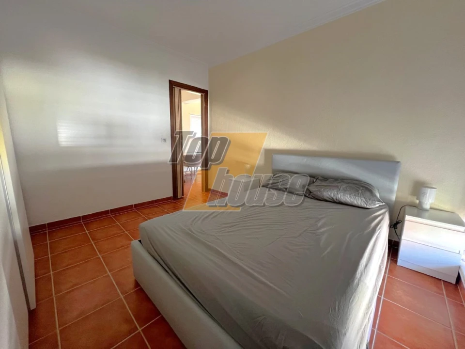 Apartamento T1 para Venda em Caparica e Trafaria Foto 7