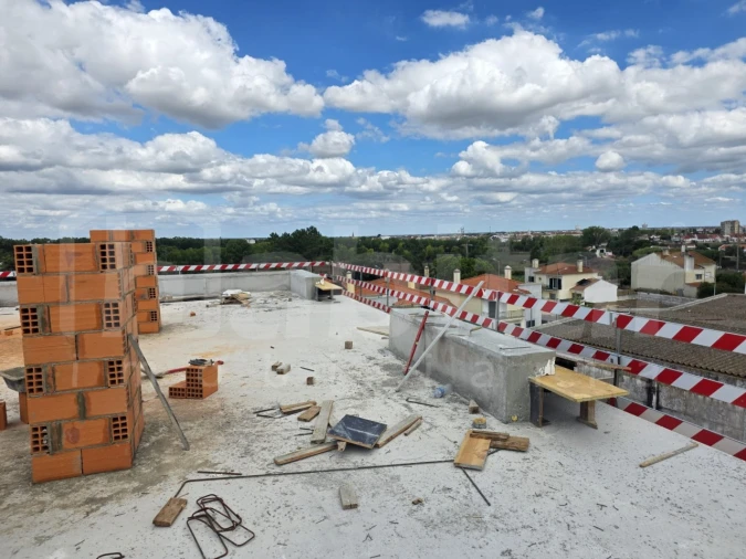 Apartamento T2 para Venda em Benavente Foto 12