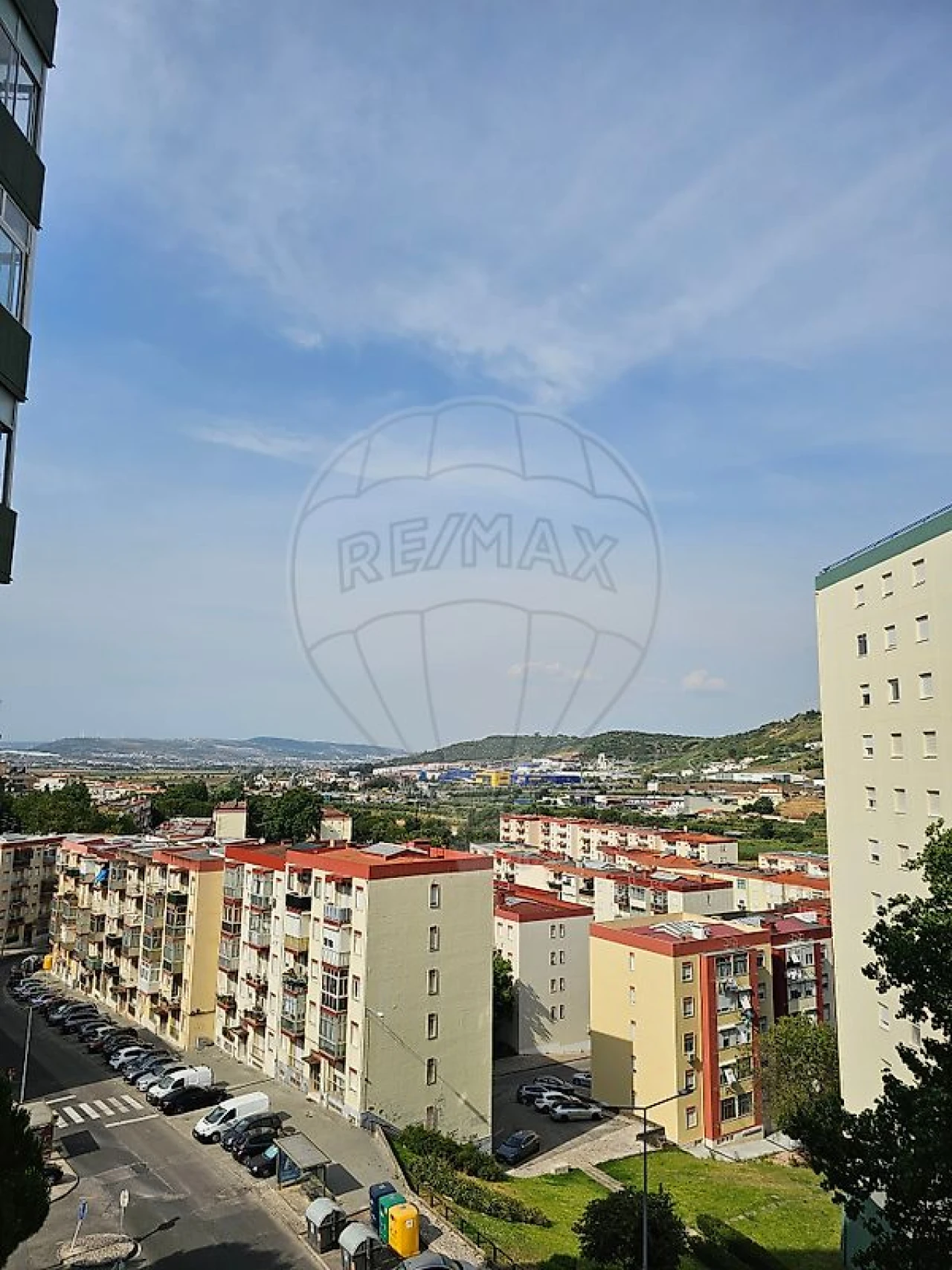 Apartamento T3 para Arrendamento em Santo António dos Cavaleiros e Frielas Foto 19