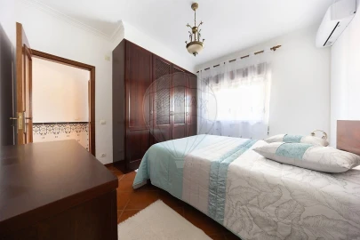 Moradia T2 para Venda em Raposa