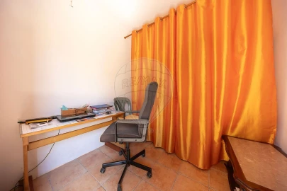 Moradia T2 para Venda em Raposa