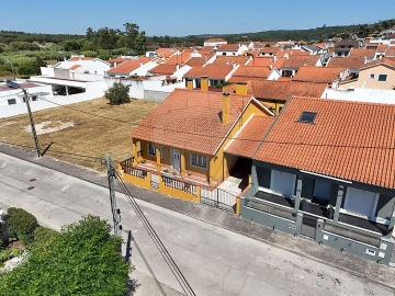 Moradia T2 para Venda em Raposa