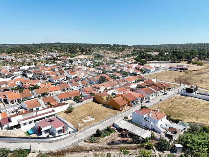 Moradia T2 para Venda em Raposa Foto 4