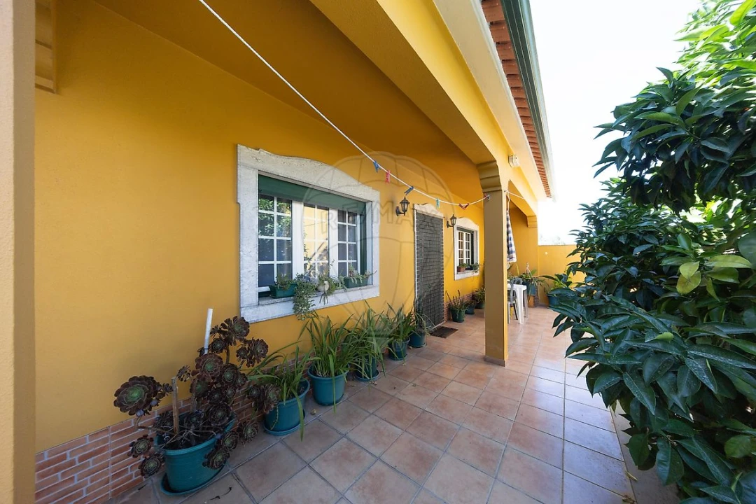 Moradia T2 para Venda em Raposa Foto 30
