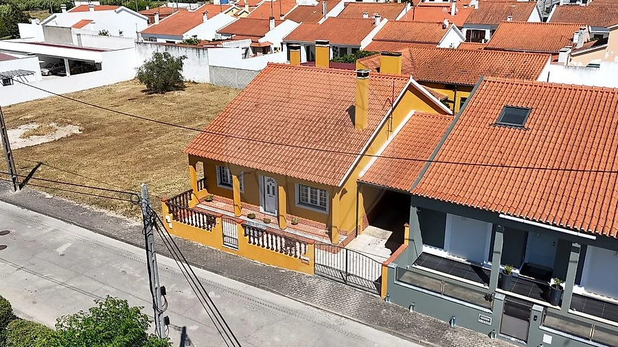 Moradia T2 para Venda em Raposa