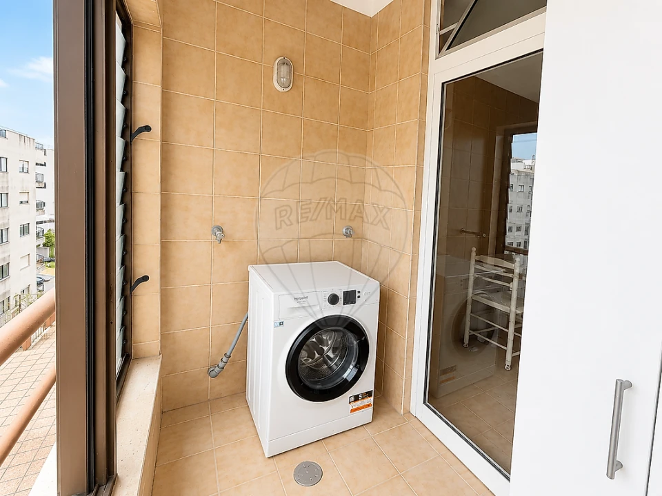Apartamento T1 para Arrendamento em Mafamude e Vilar do Paraíso Foto 15