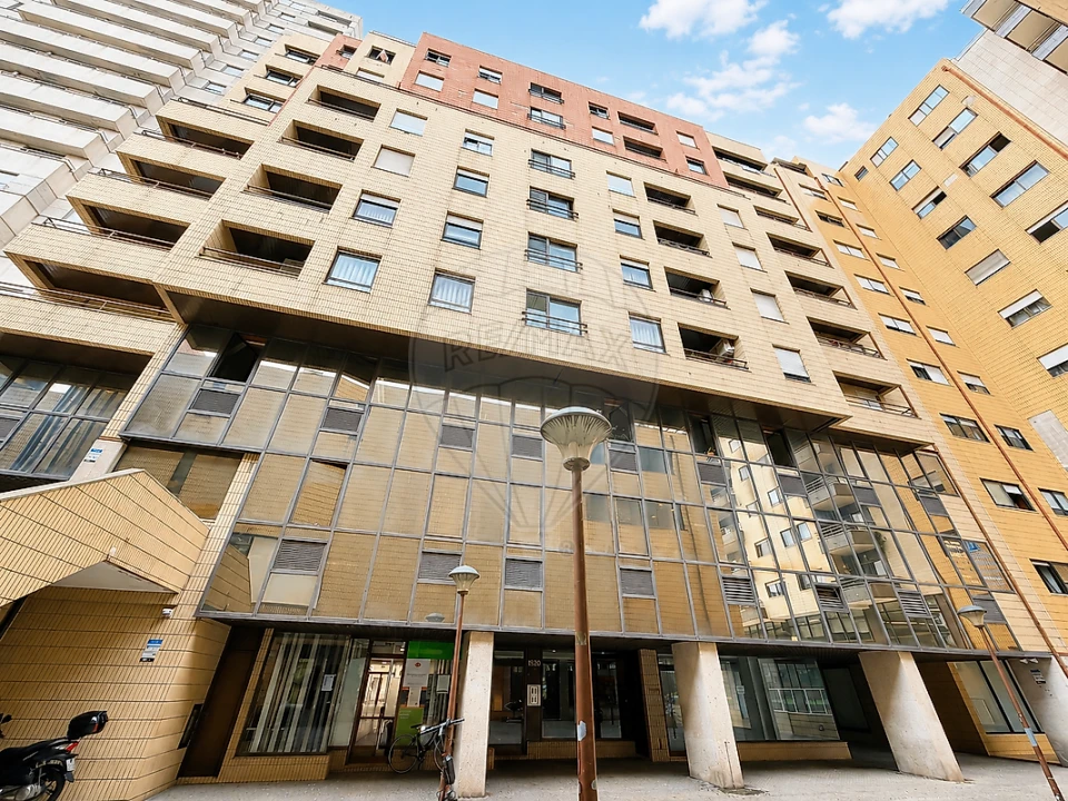 Apartamento T1 para Arrendamento em Mafamude e Vilar do Paraíso Foto 8